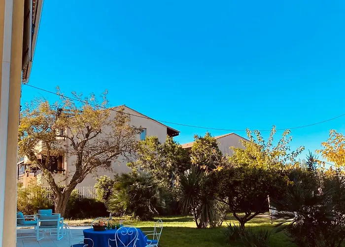 V0861 Avec Piscine Privee Pour 8 A 10 Personnes Villa