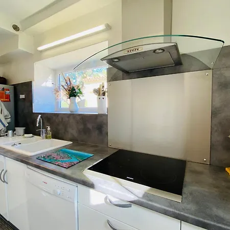Villa V0861 Avec Piscine Privée Pour 8 à 10 Personnes *