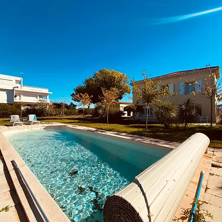 V0861 Avec Piscine Privée Pour 8 à 10 Personnes Agde