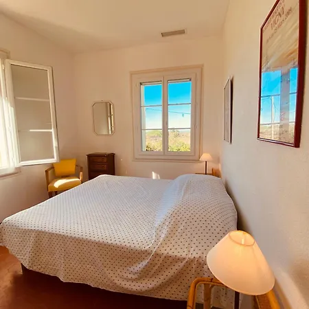 V0861 Avec Piscine Privée Pour 8 à 10 Personnes Villa