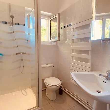 Villa V0861 Avec Piscine Privée Pour 8 à 10 Personnes Agde