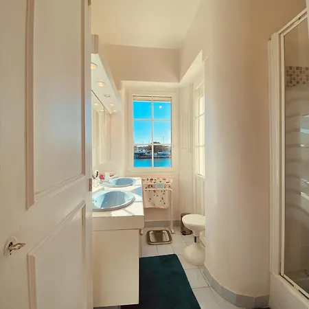 Villa V0861 Avec Piscine Privée Pour 8 à 10 Personnes