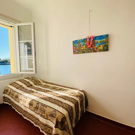 V0861 Avec Piscine Privée Pour 8 à 10 Personnes *