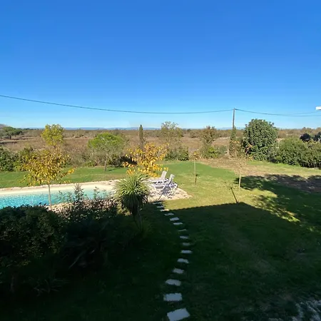 V0861 Avec Piscine Privée Pour 8 à 10 Personnes Villa *
