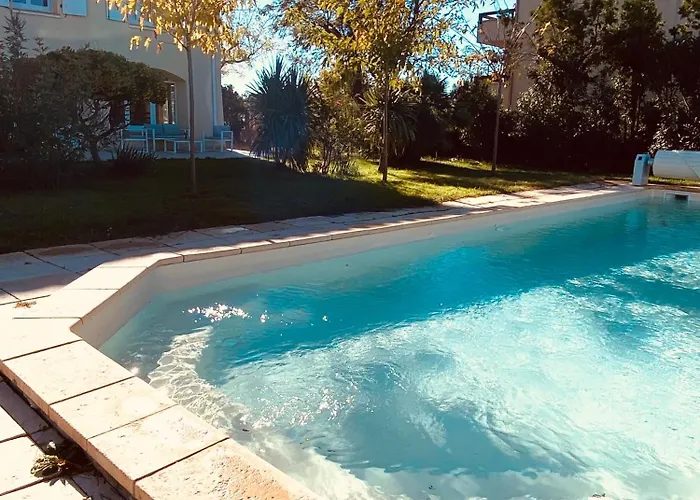 V0861 Avec Piscine Privee Pour 8 A 10 Personnes * Agde