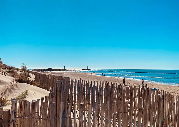 V0861 Avec Piscine Privee Pour 8 A 10 Personnes