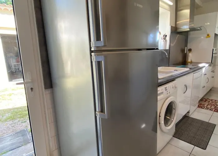 Willa V0861 Avec Piscine Privee Pour 8 A 10 Personnes Agde